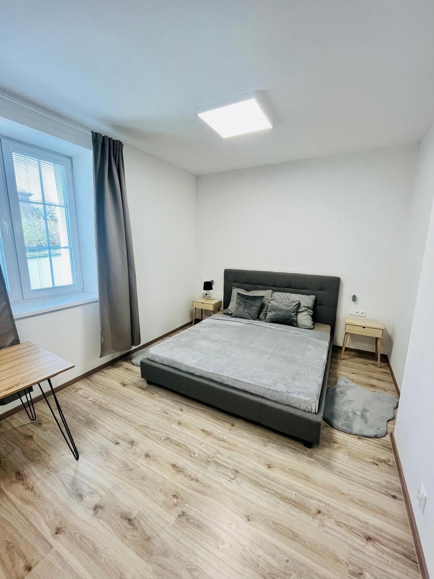 Apartment Riviera Centrum, Private Parking And Smart Check In Bańska Bystrzyca Zewnętrze zdjęcie