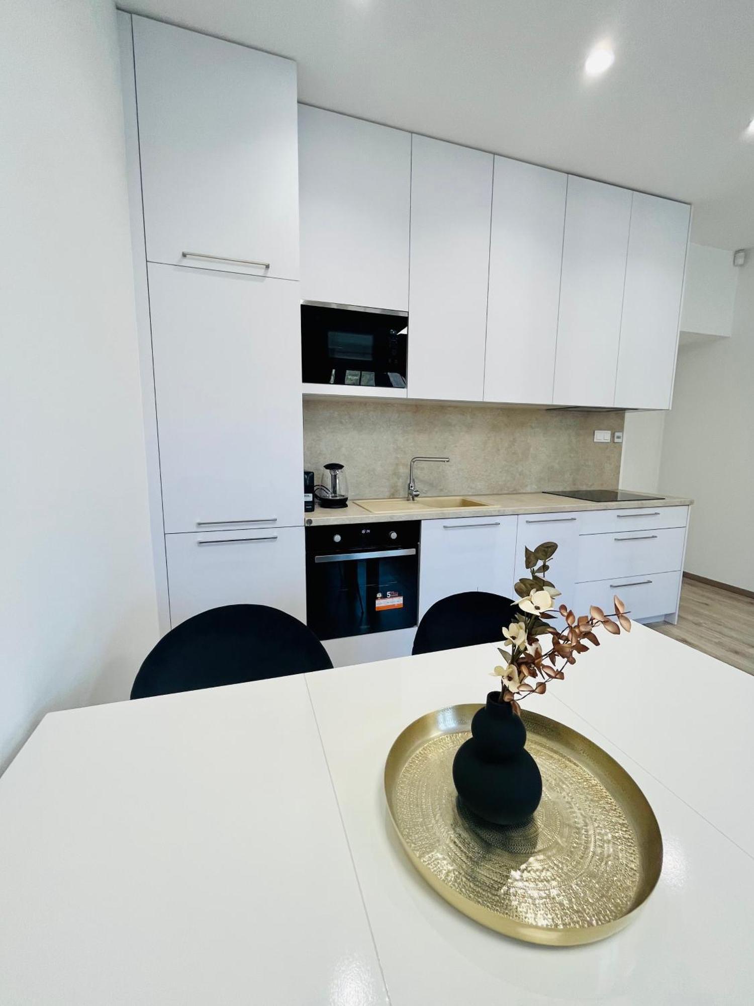 Apartment Riviera Centrum, Private Parking And Smart Check In Bańska Bystrzyca Zewnętrze zdjęcie